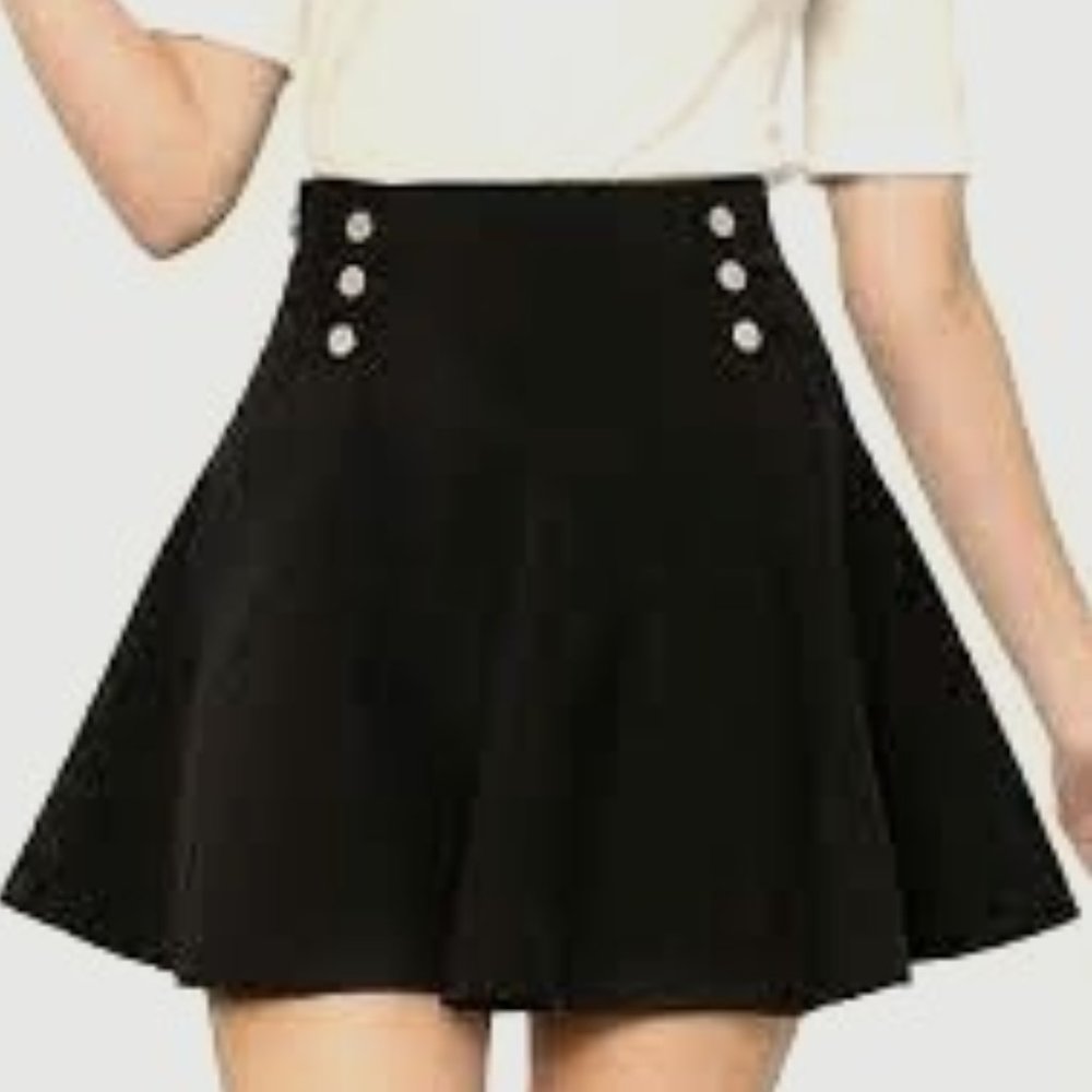 Dual Button Front Flare Skirt